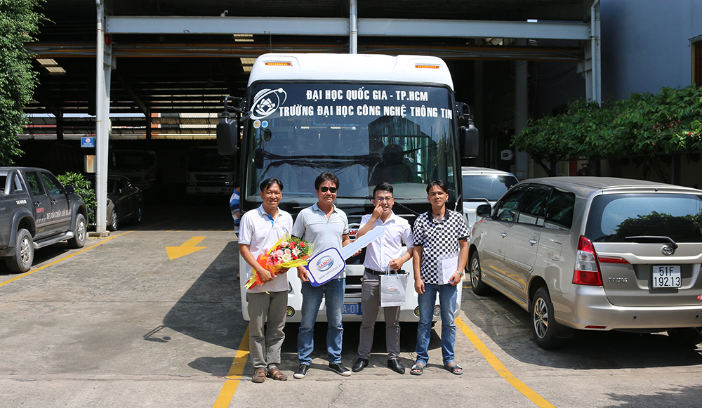 Bàn giao xe Samco Felix Ci 29 ghế