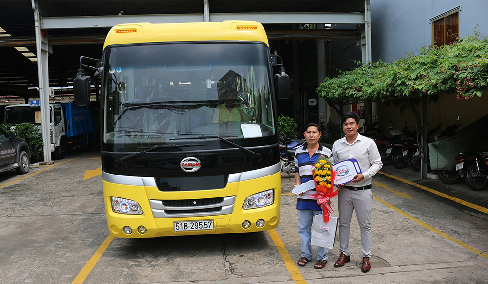 Bàn giao xe Samco Felix Ci 34 chỗ