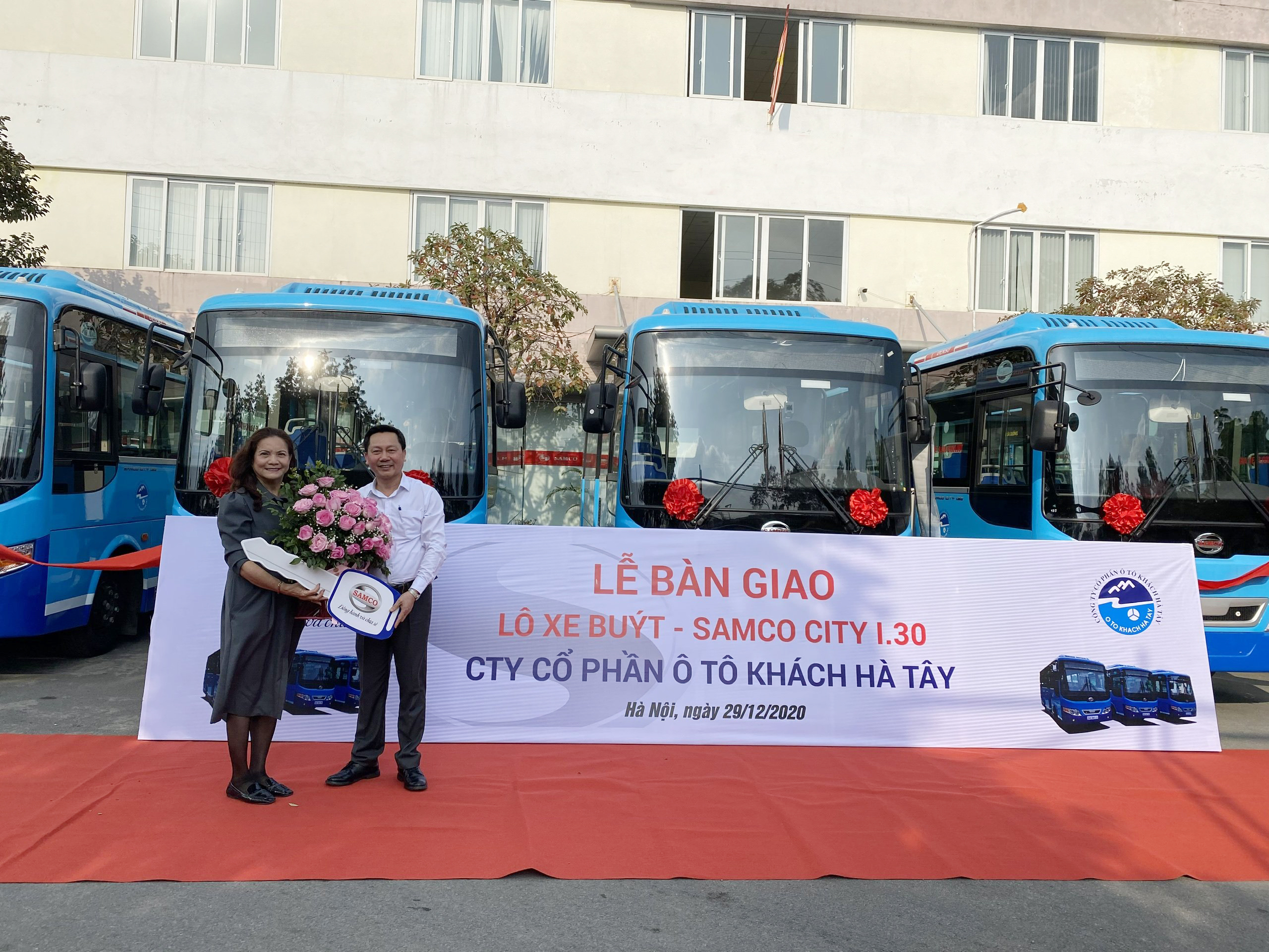 bàn giao lô 11 xe buýt Samco City I.30
