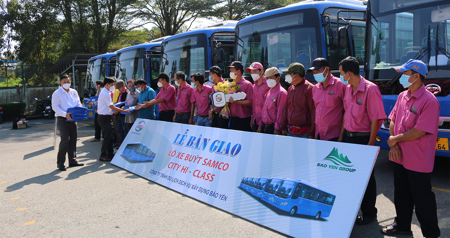 Samco giao lô xe buýt cho công ty Bảo Yến