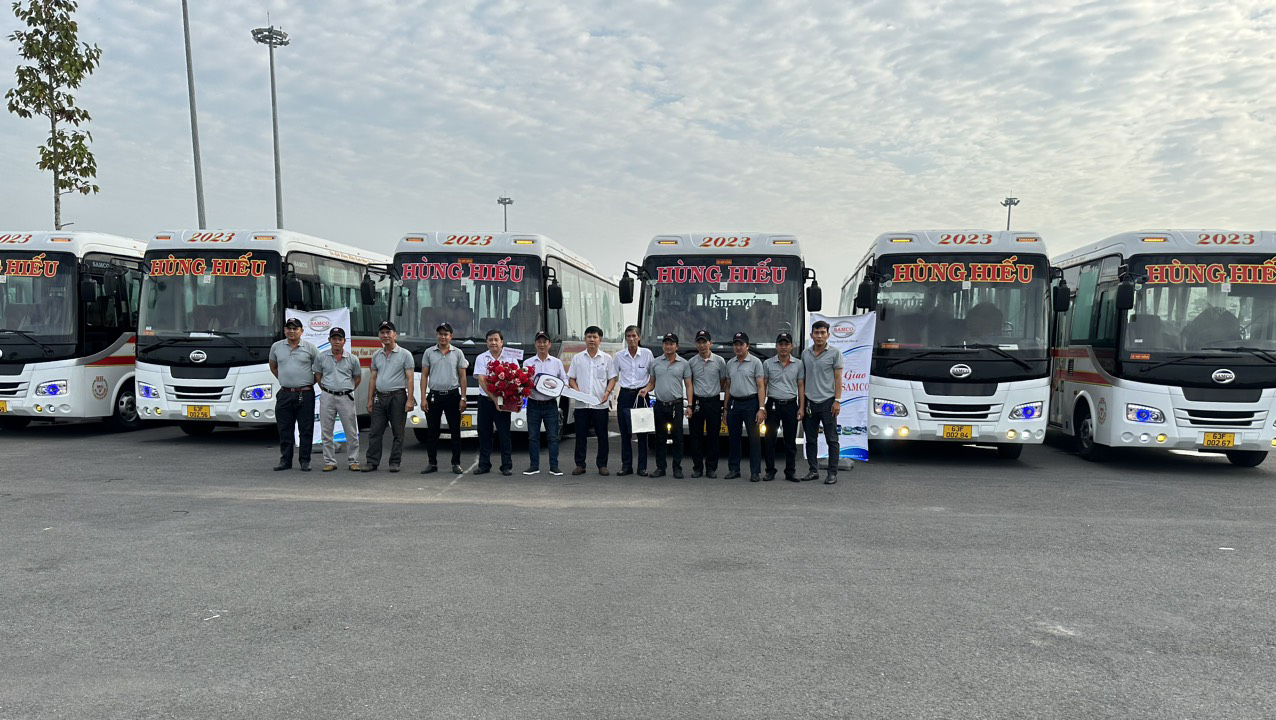 Bàn giao lô xe khách Samco Felix 29 ghế
