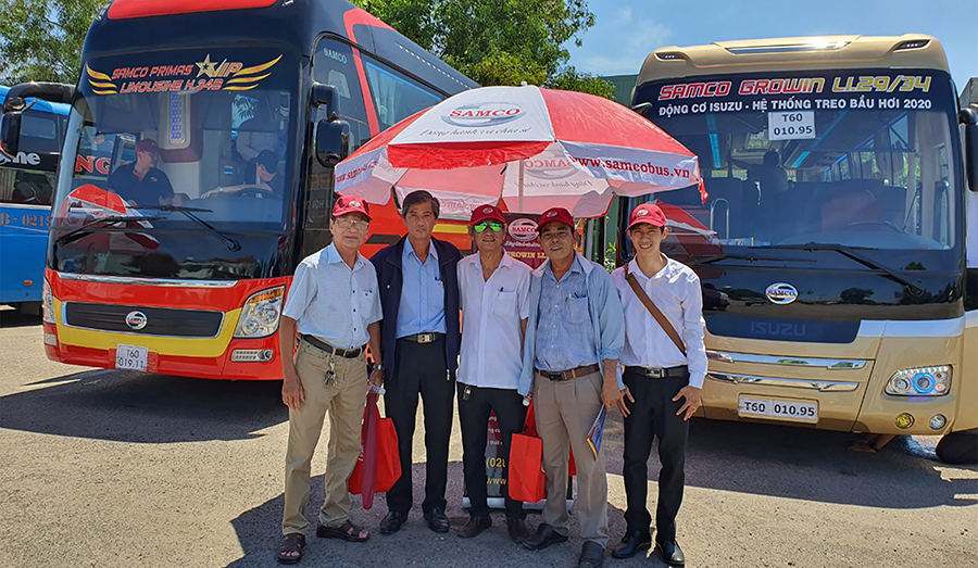Roadshow samco giới thiệu 2 sản phẩm xe khách