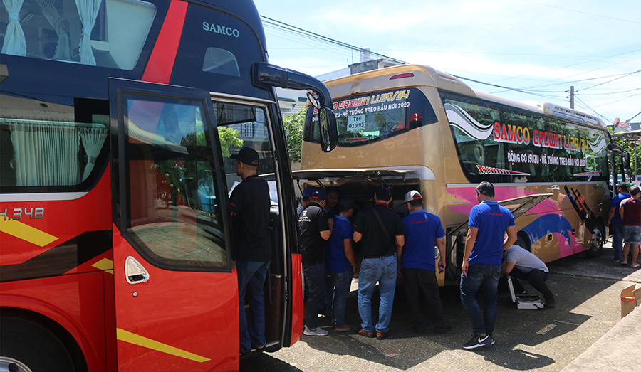 Roadshow samco giới thiệu 2 sản phẩm xe khách