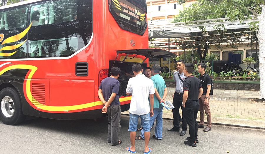 Roadshow samco giới thiệu 2 sản phẩm xe khách